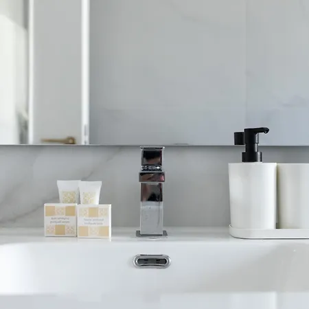 Lägenhet 8 Min Dalla Metro Casa Elegante Con Netflix E Wifi Milano