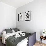 [8 Min Dalla Metro] Casa Elegante Con Netflix E Wifi Milano