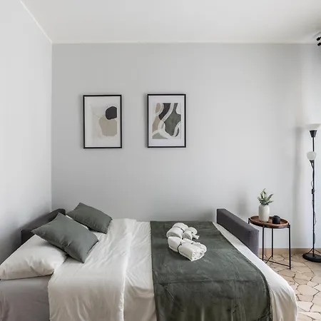 8 Min Dalla Metro Casa Elegante Con Netflix E Wifi 米兰