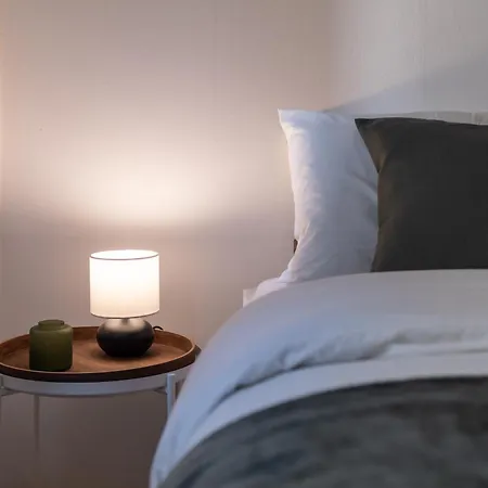 Appartamento [8 Min Dalla Metro] Casa Elegante Con Netflix E Wifi *