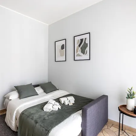 8 Min Dalla Metro Casa Elegante Con Netflix E Wifi 米兰